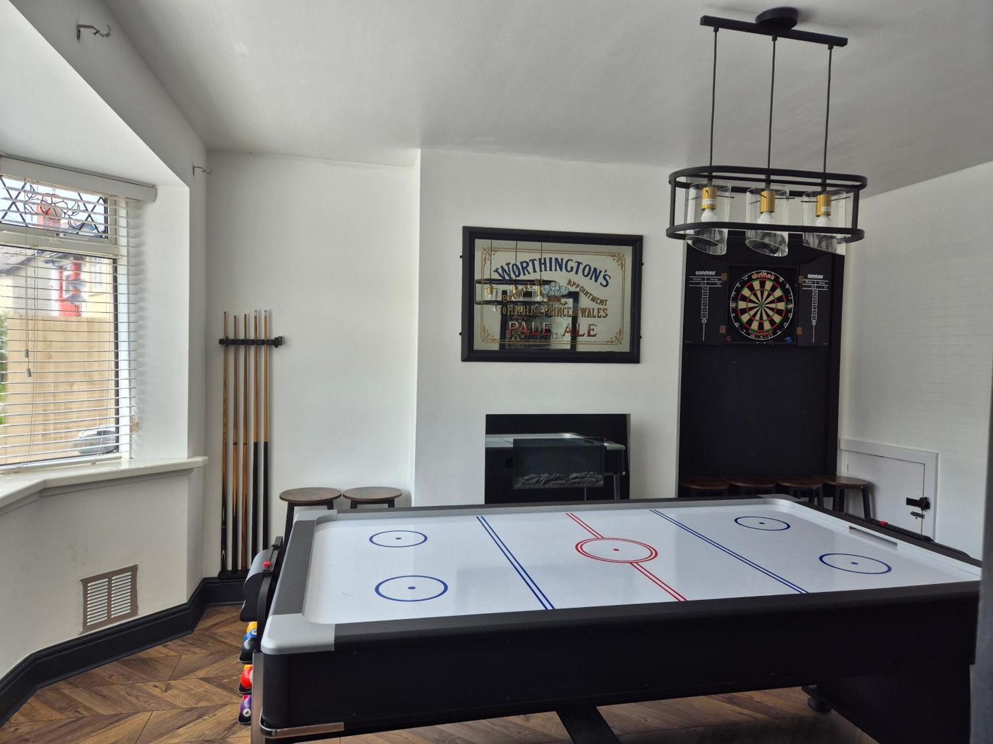 Cardiff City Centre House - Sleeps 6 Bagian luar foto